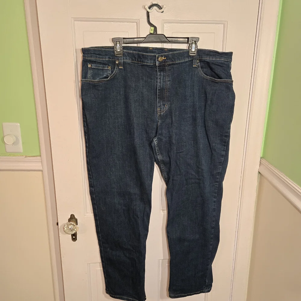 Men's L.L. Bean Dark Blue Relaxed Fit Jeans 44x30